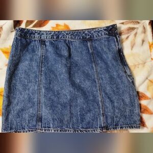 American Eagle Outfitters Blue Denim High Rise Mini Skirt, Size 14